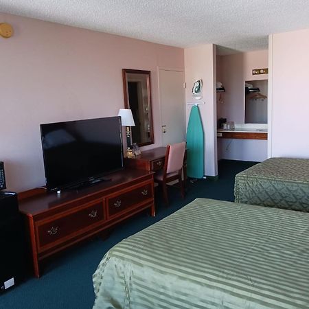 Blisspoint Inn Wabash Bagian luar foto